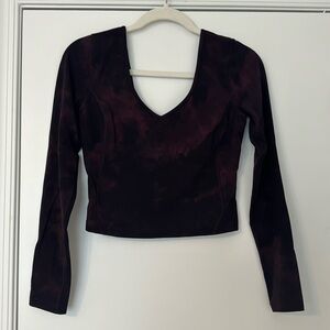 Lululemon align long sleeve t-shirt. Size 6 in a black purple color!